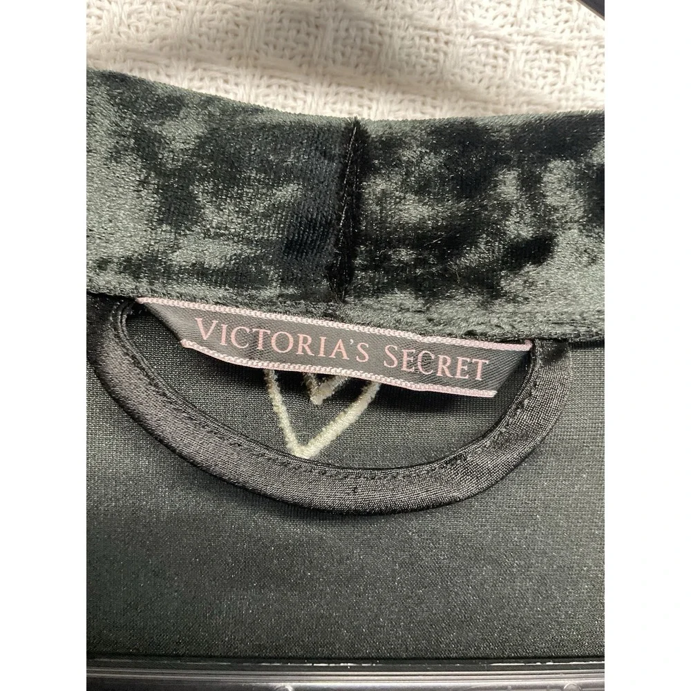 Victoria's Secret Black Crushed Velvet Kimono Open Front Robe Cover Up One Size